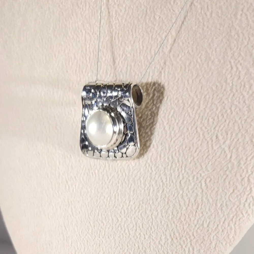 Mabe Pearl Bali Pendant Sterling Silver